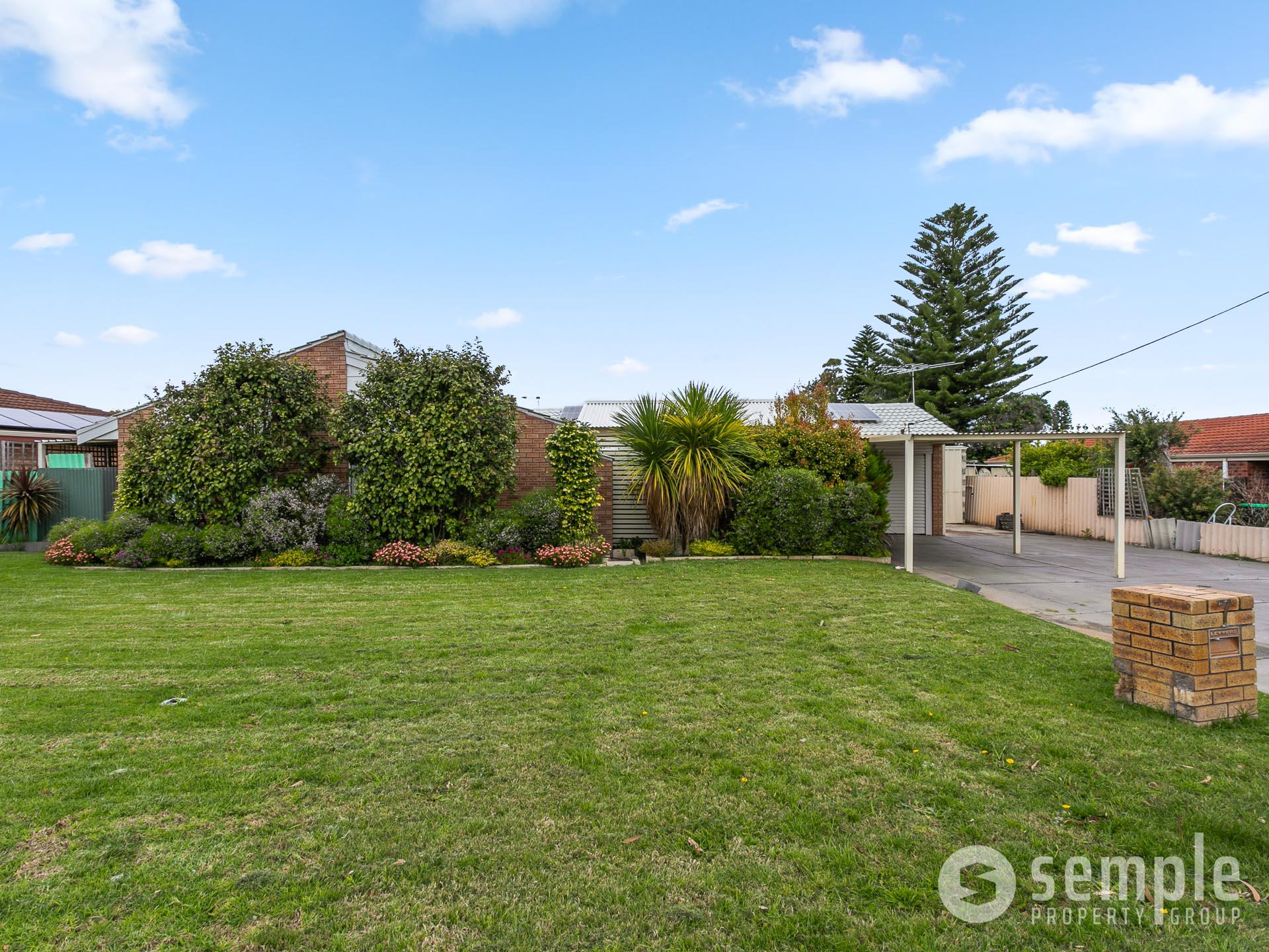 7 Yarle Court, Cooloongup WA 6168