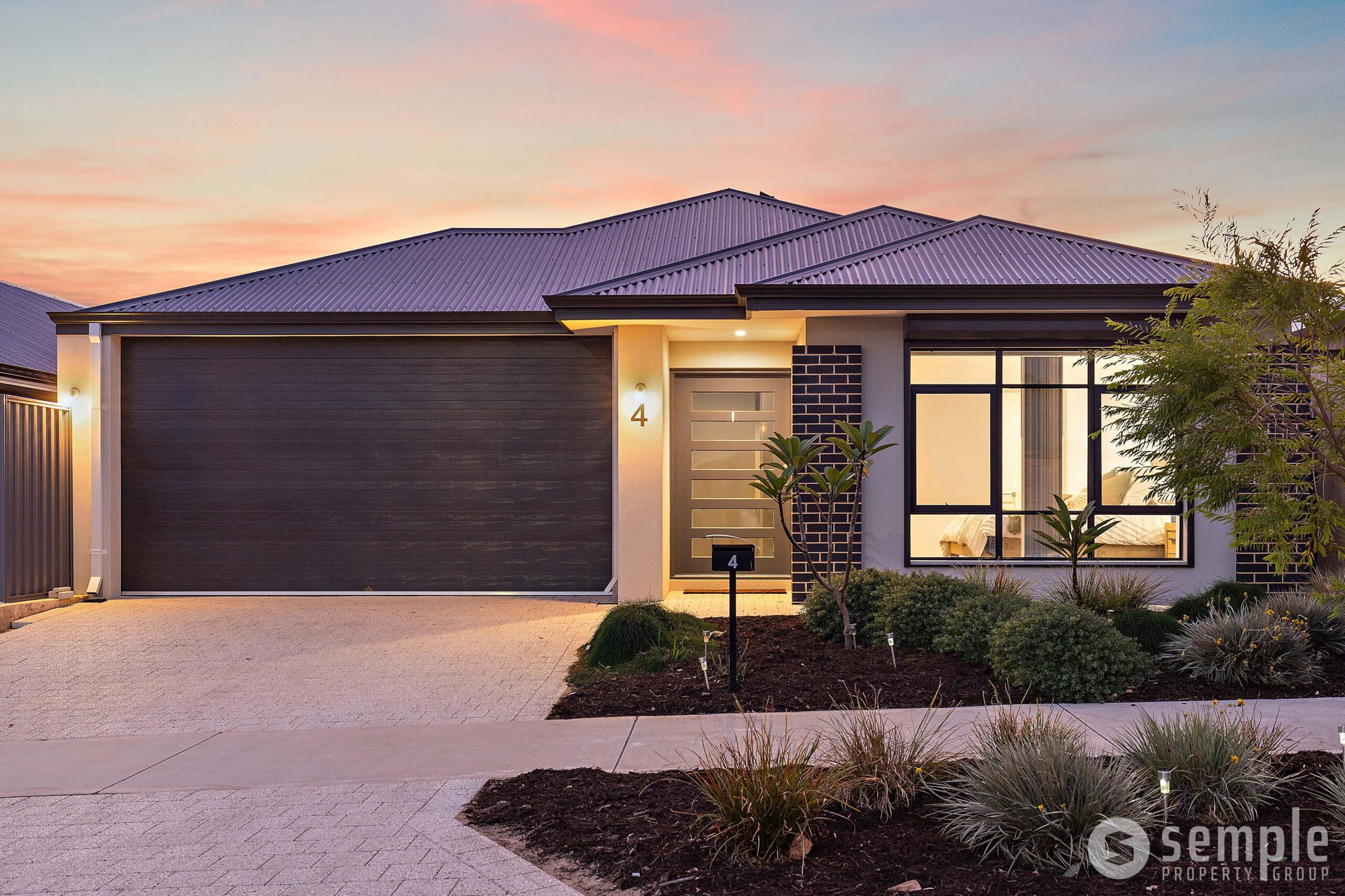 4 Trinity Way, Wellard WA 6170