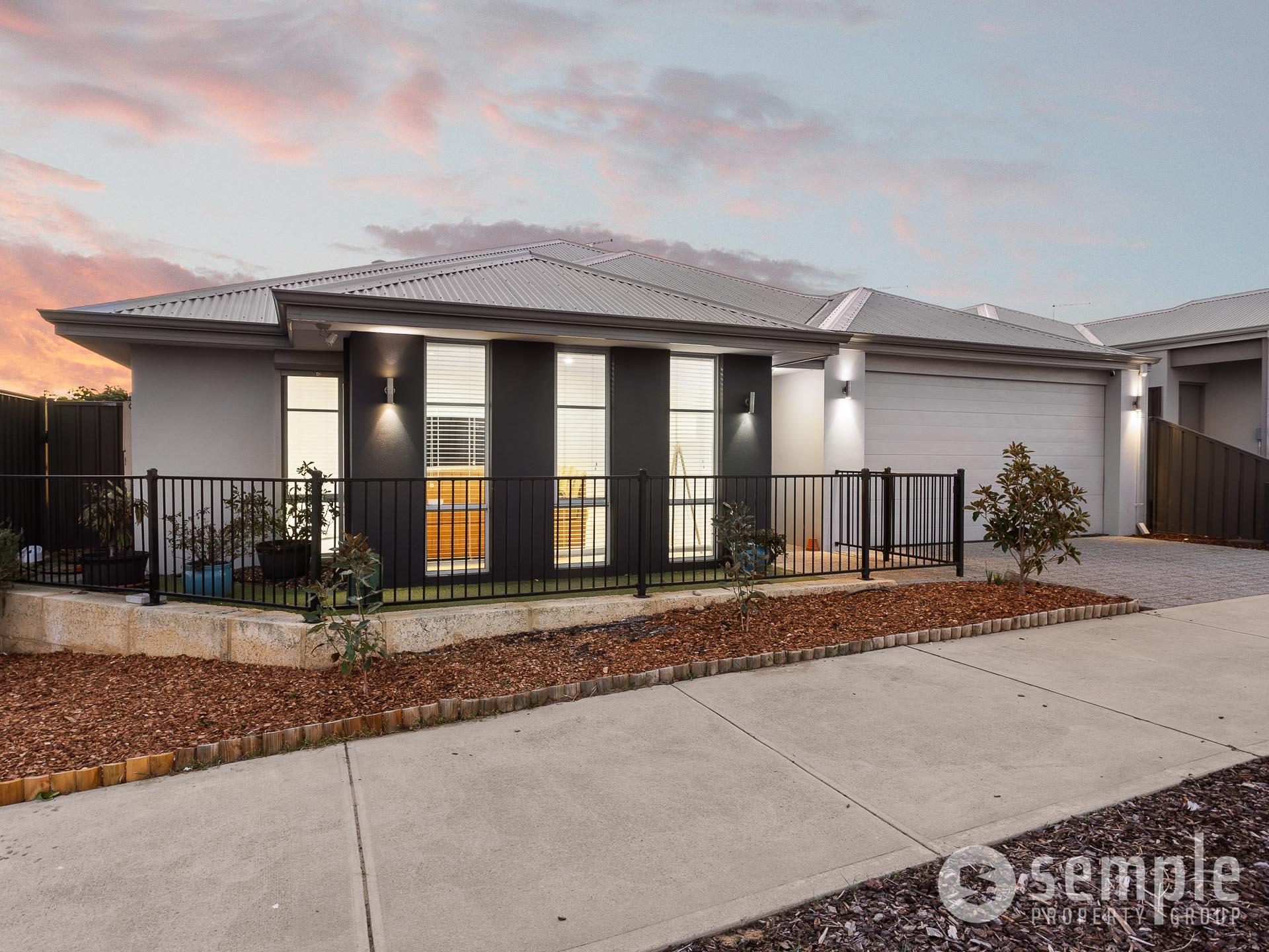 12 Marquis Street, Hammond Park WA 6164