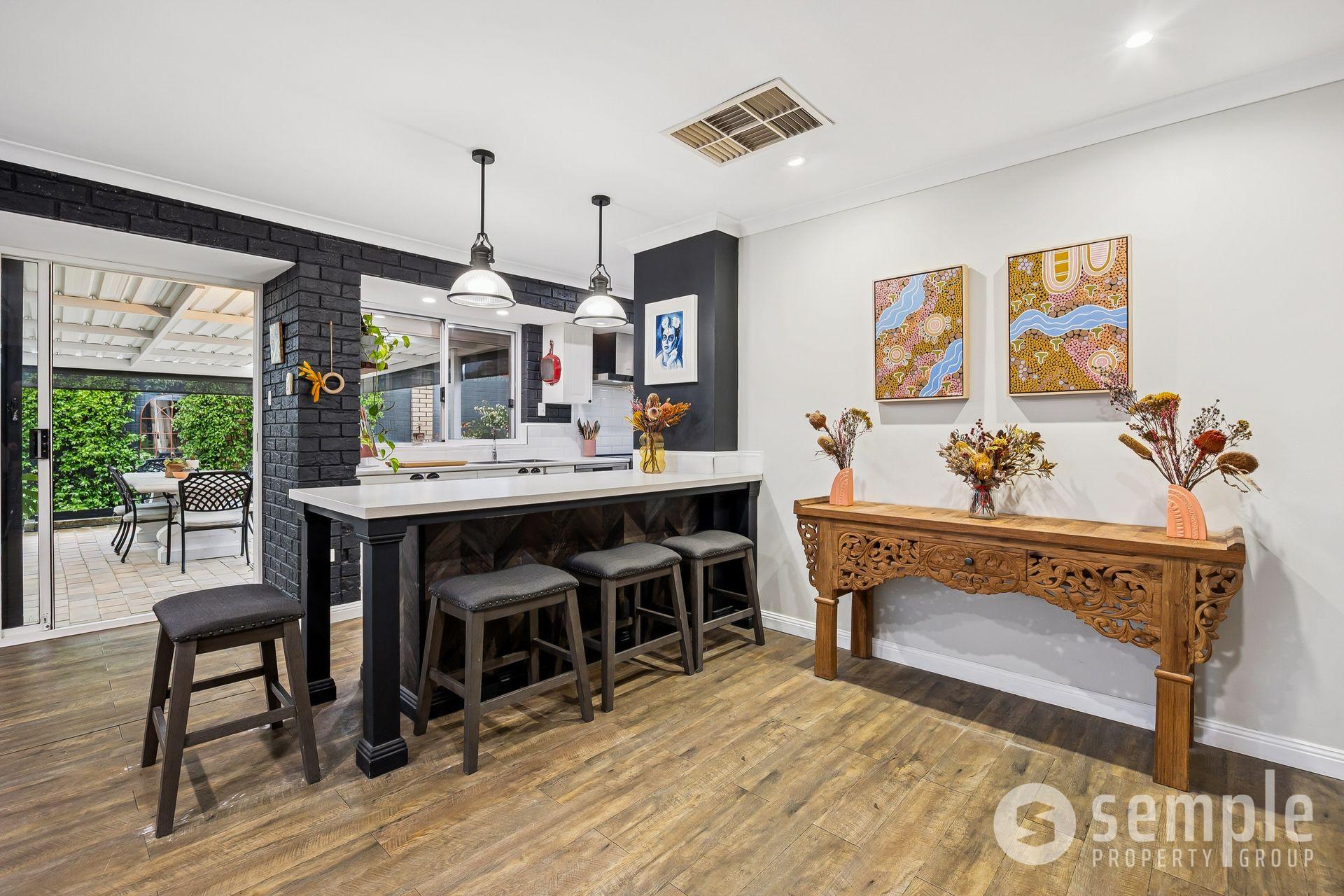 27 Bournan Heights, Parmelia WA 6167