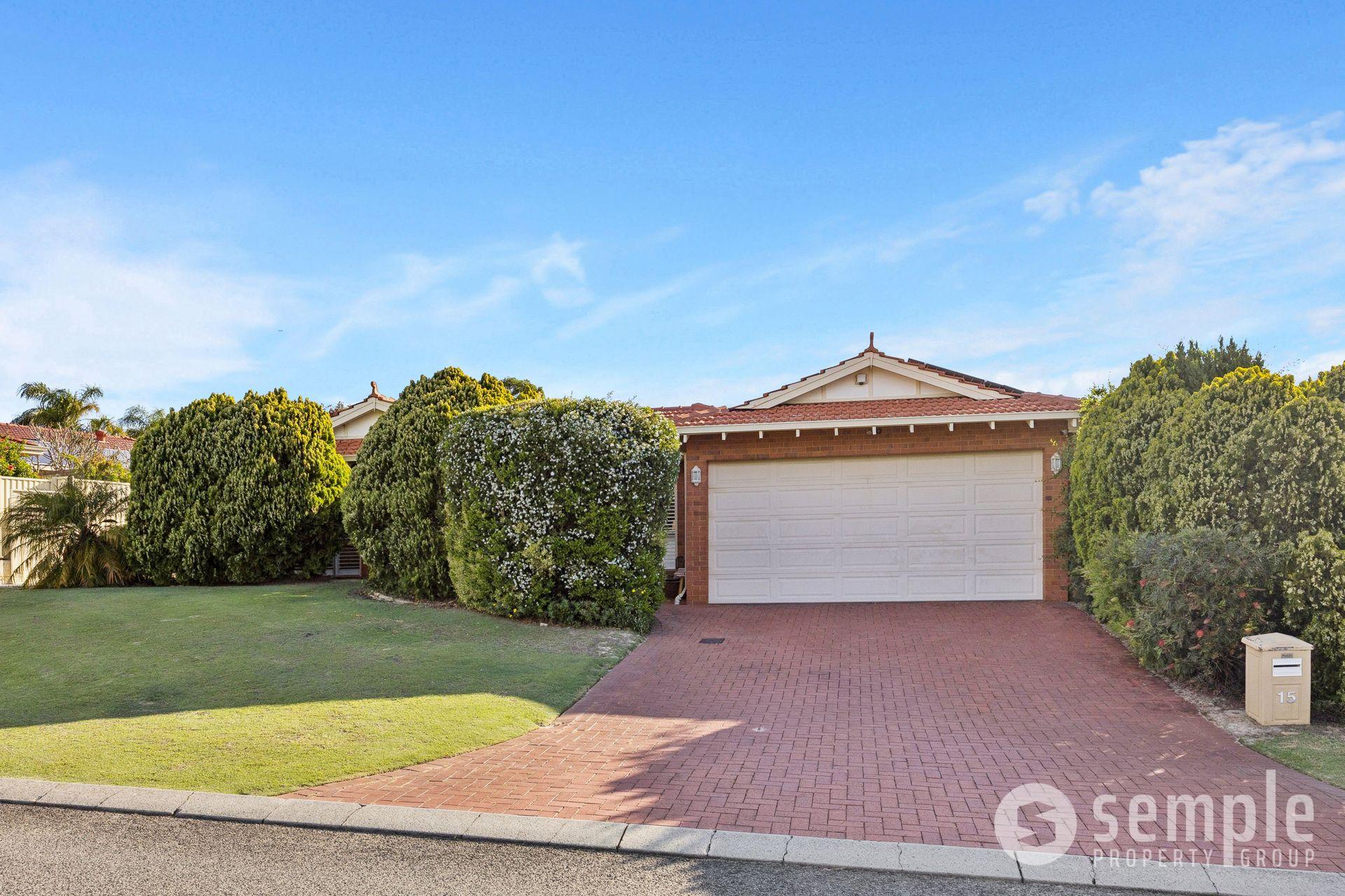 15 Brandwood Gardens, Leeming WA 6149