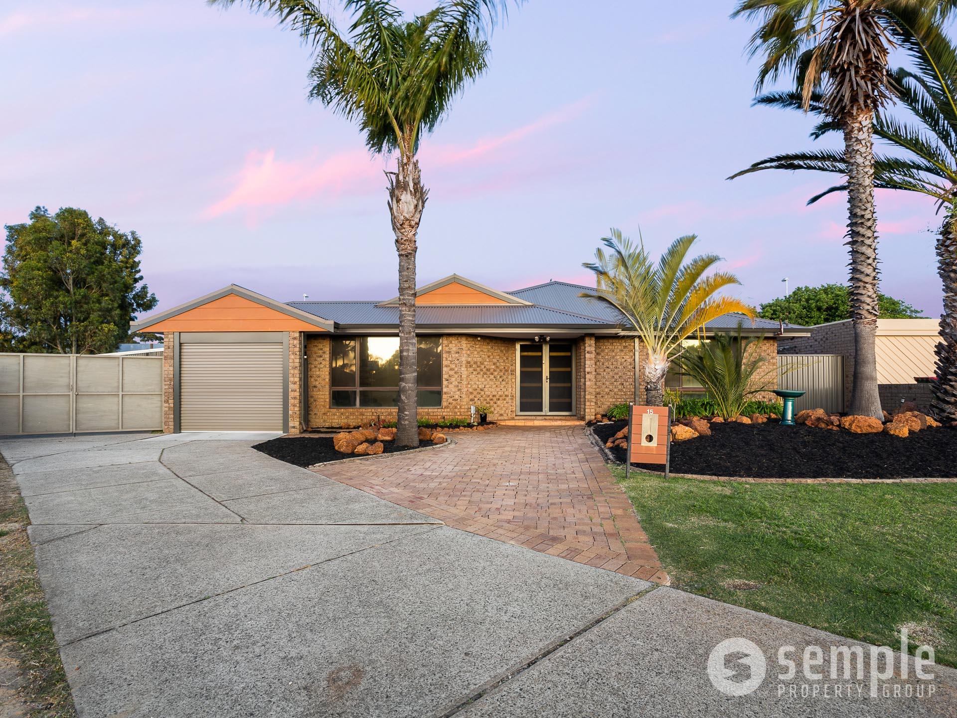 15 McLernon Place, South Lake WA 6164