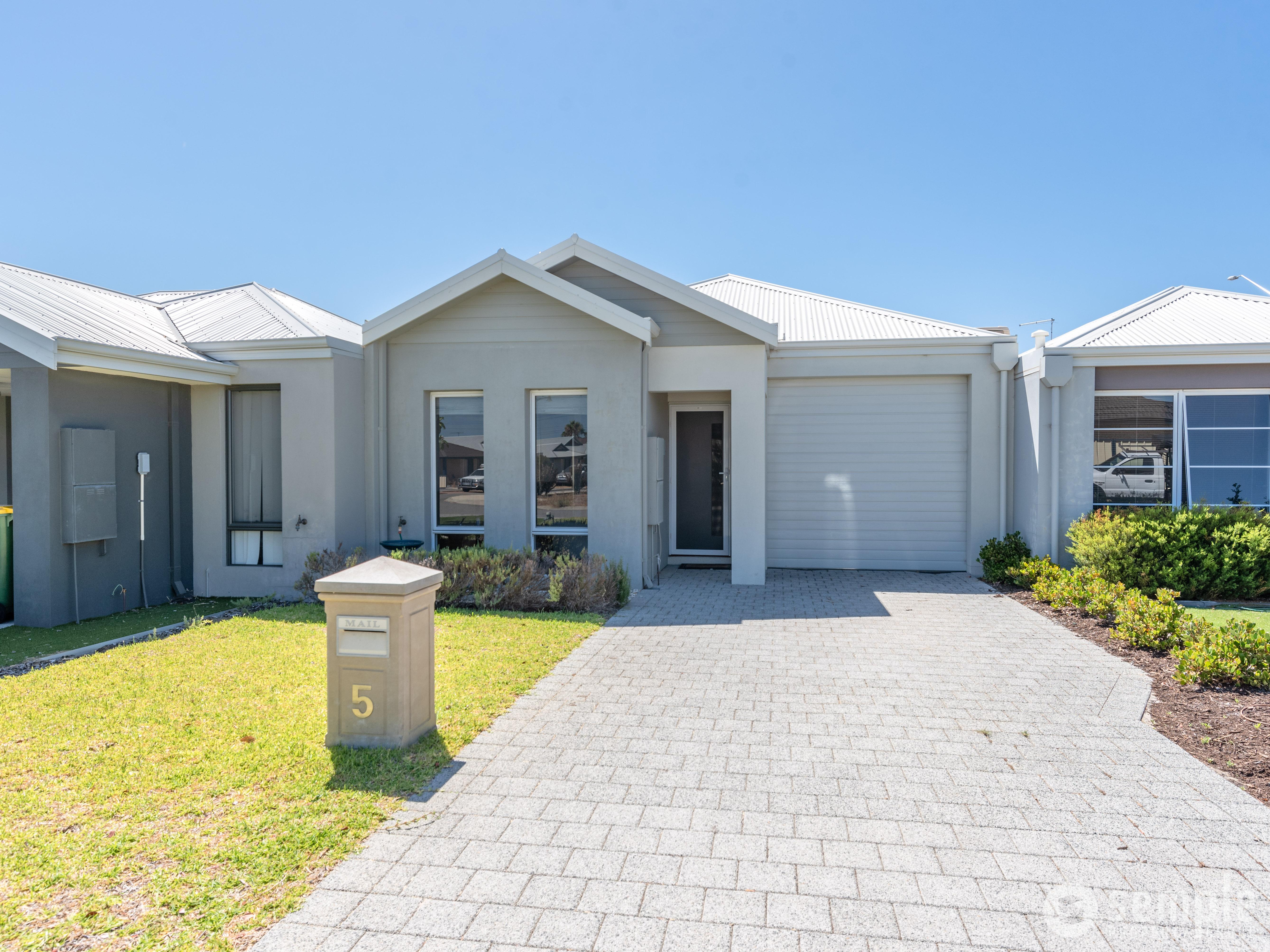 5 Aiken Court, Success WA 6164