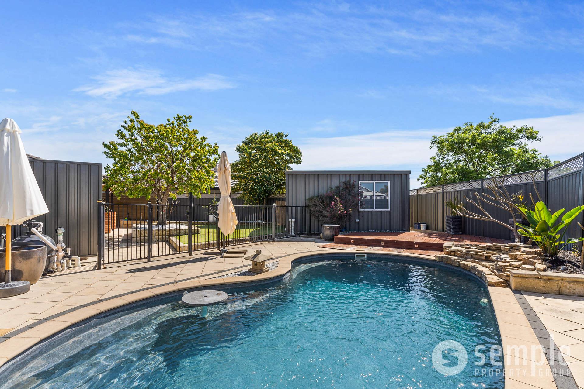 13 Millstream Place, Success WA 6164