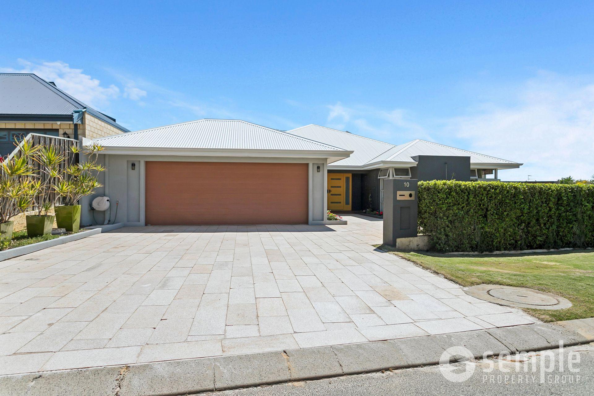 10 Hibbertia Follow, Halls Head WA 6210