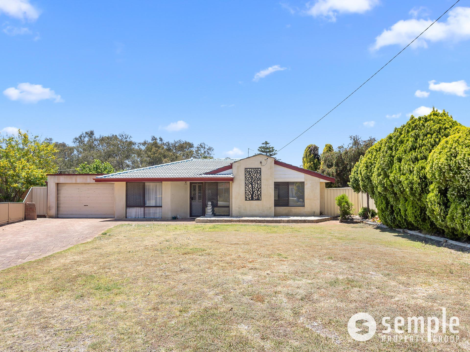 4 Tandou Close, South Lake WA 6164