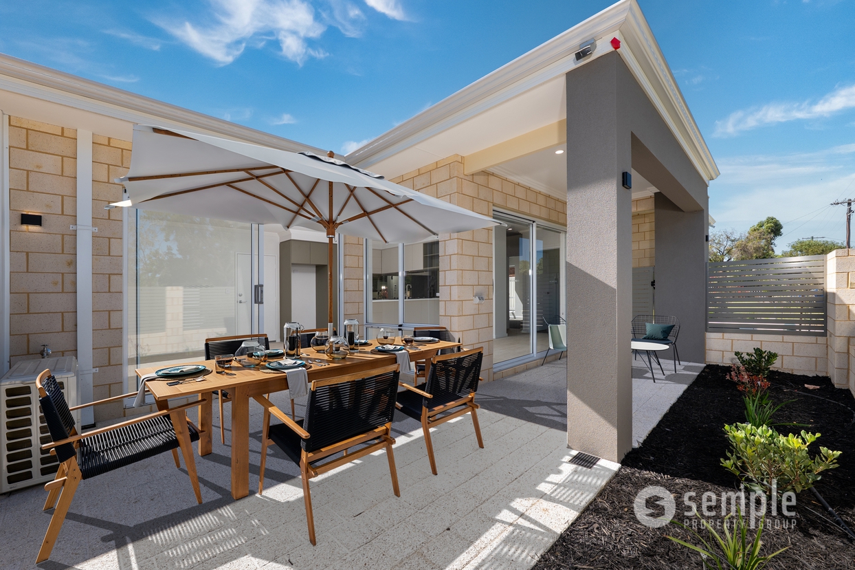 1/6 Ashbourne Way, Hamilton Hill WA 6163