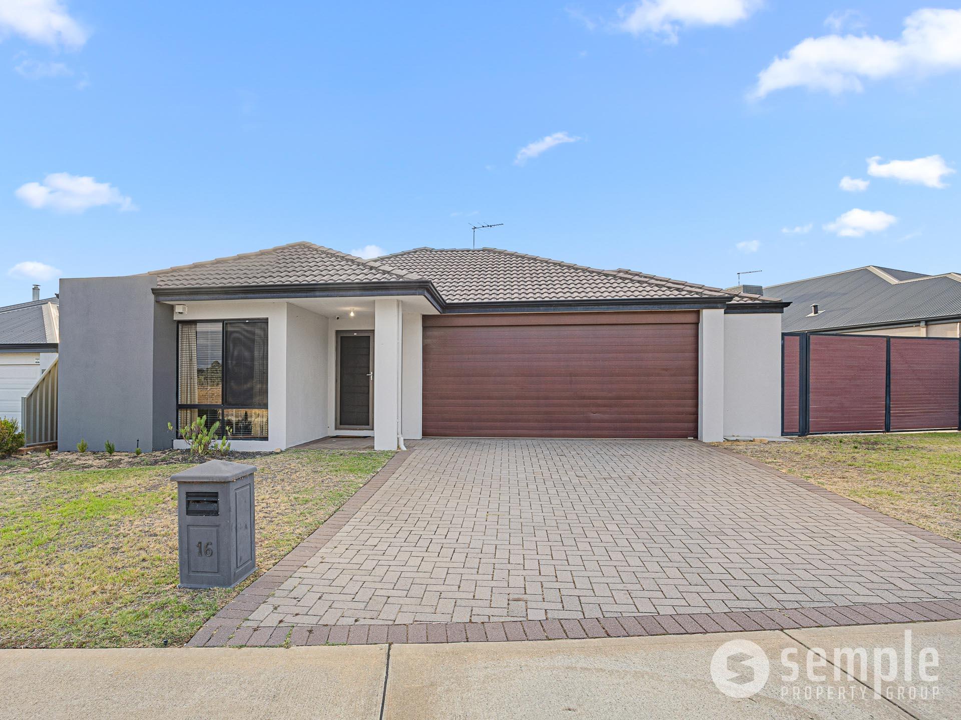 16 Hartz Way, Wandi WA 6167