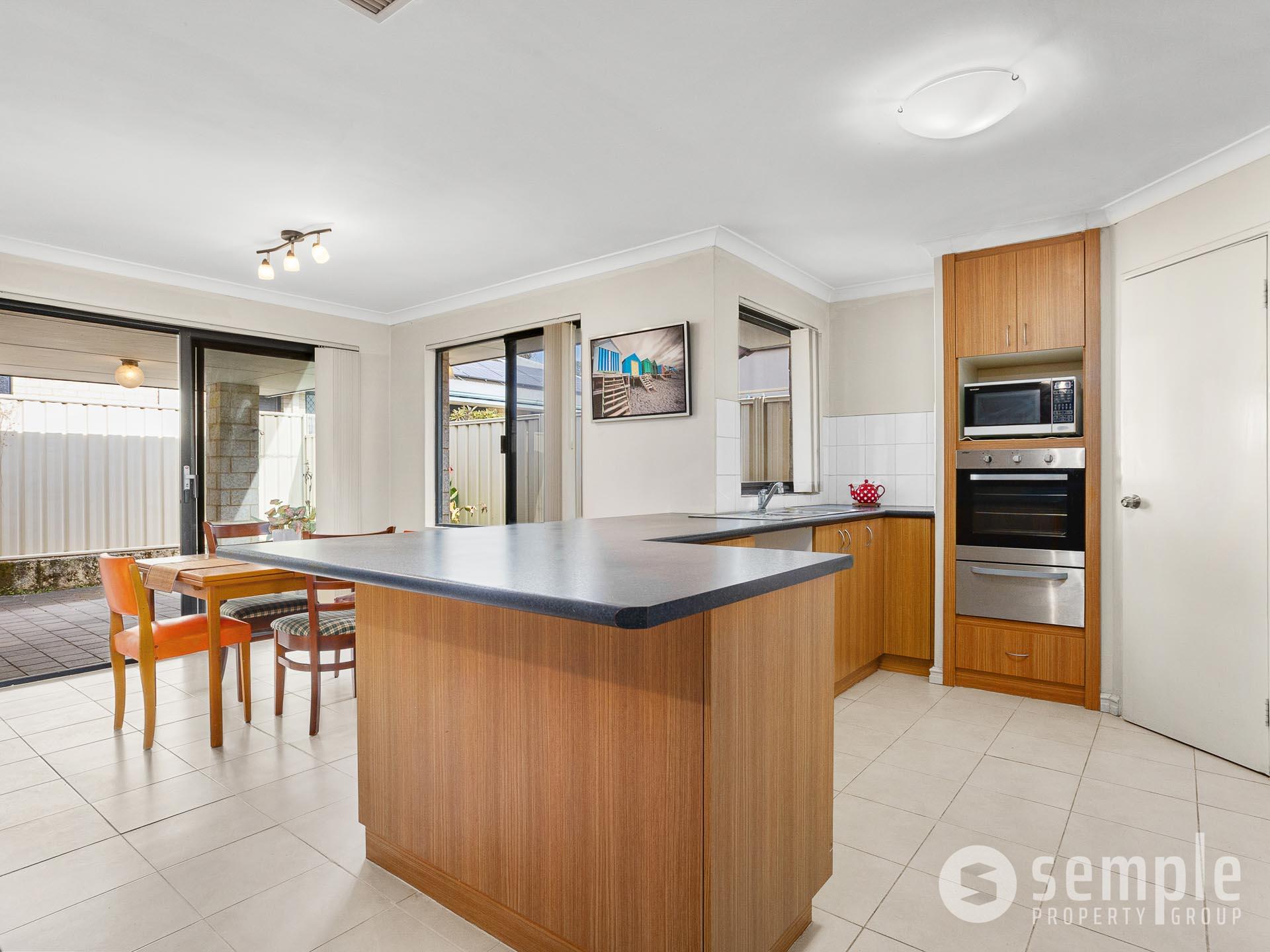 2B Butterfly Loop, Success WA 6164