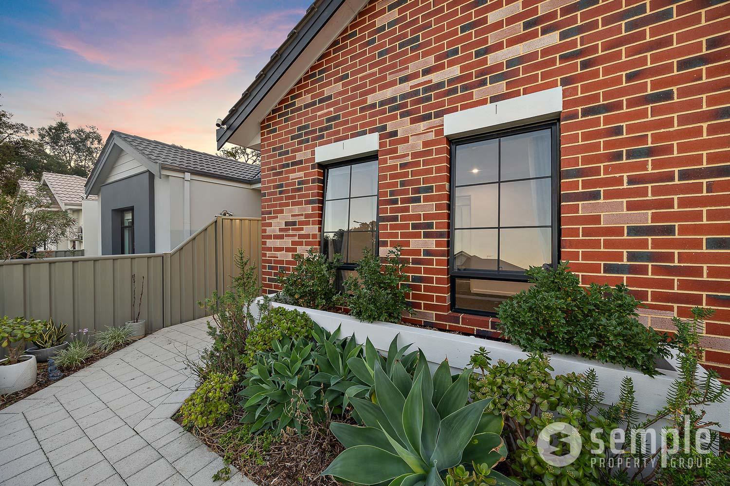 51 Kangaroo Avenue, Kwinana Town Centre WA 6167