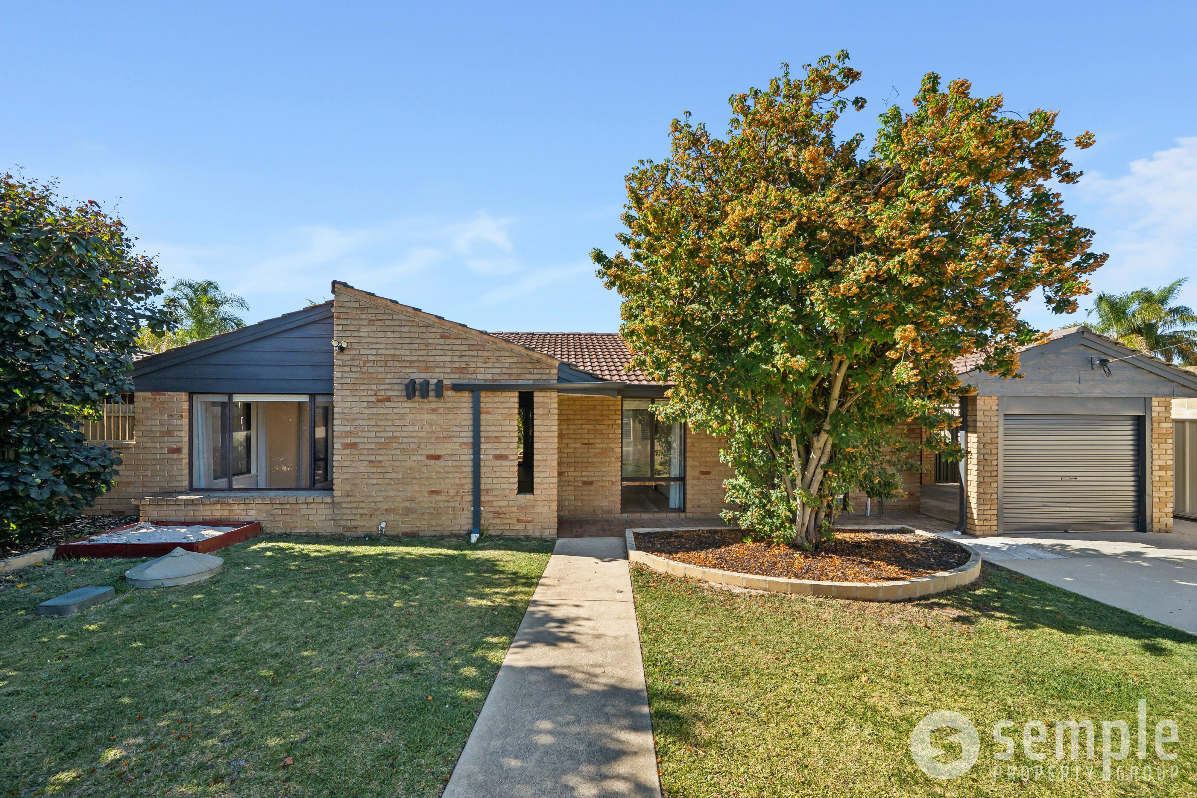 2 Little Rush Close, South Lake WA 6164