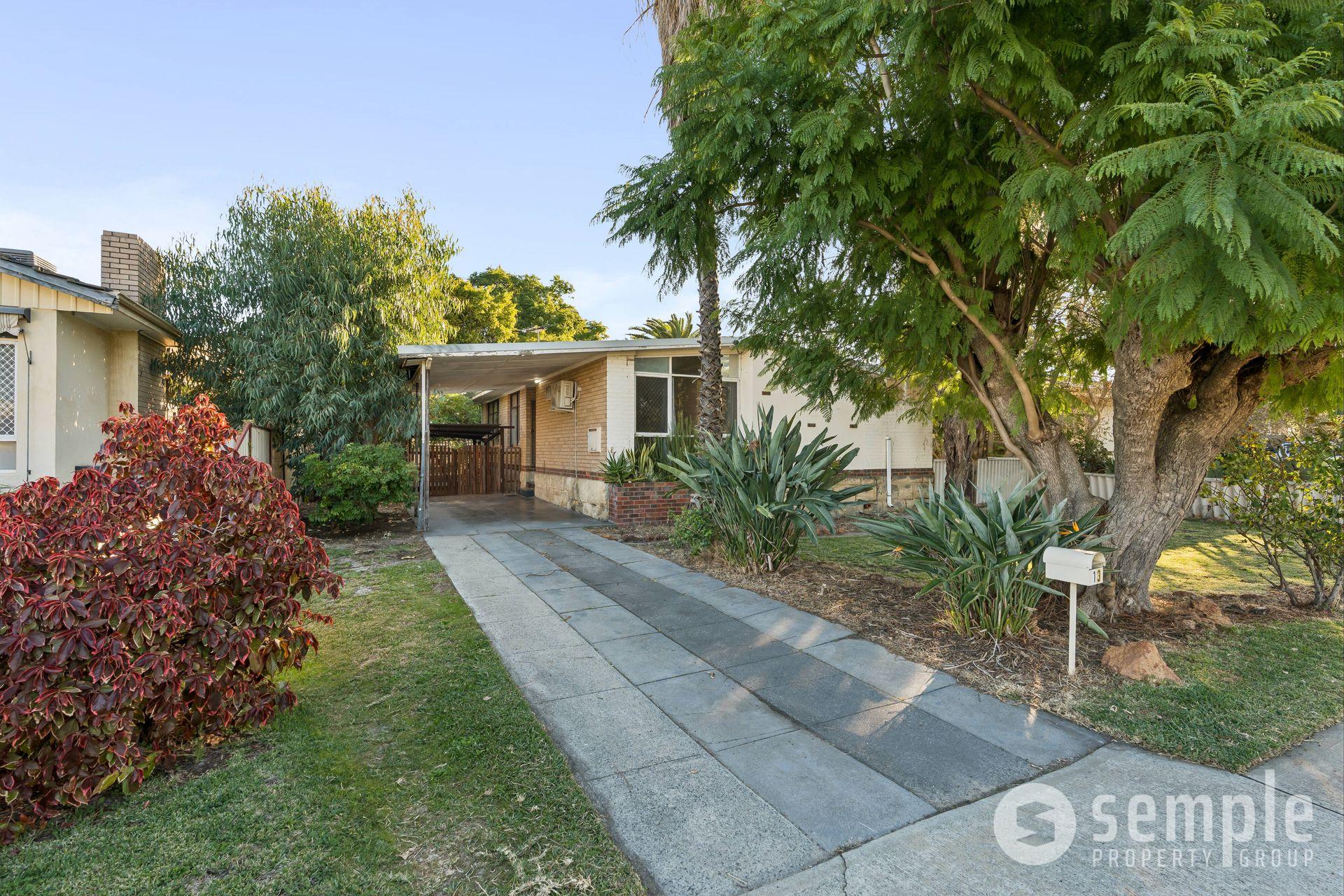 13 Tullamore Avenue, Thornlie WA 6108