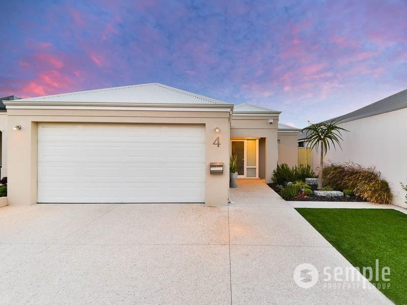 4 Francois Lane, Lake Coogee WA 6166