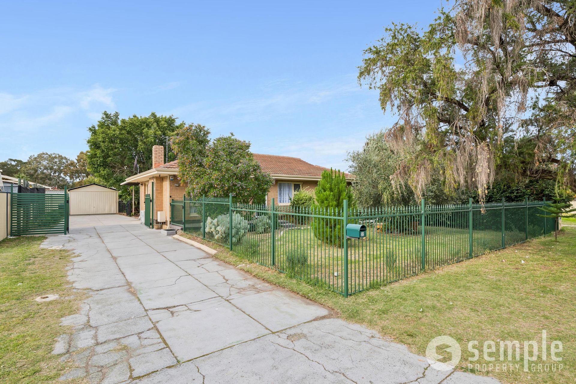 32 Dunnell Street, Maddington WA 6109