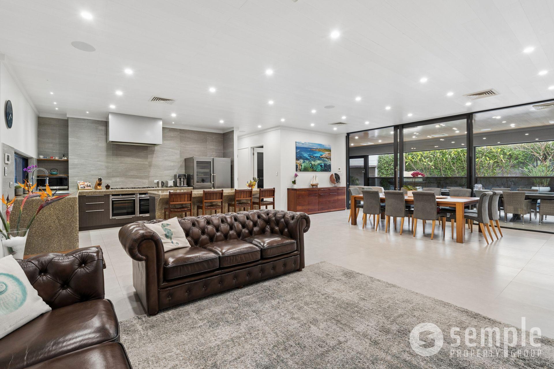 4 Blain Court, Leeming WA 6149