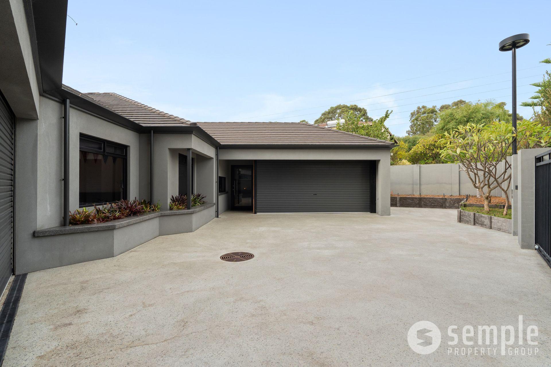 4 Blain Court, Leeming WA 6149