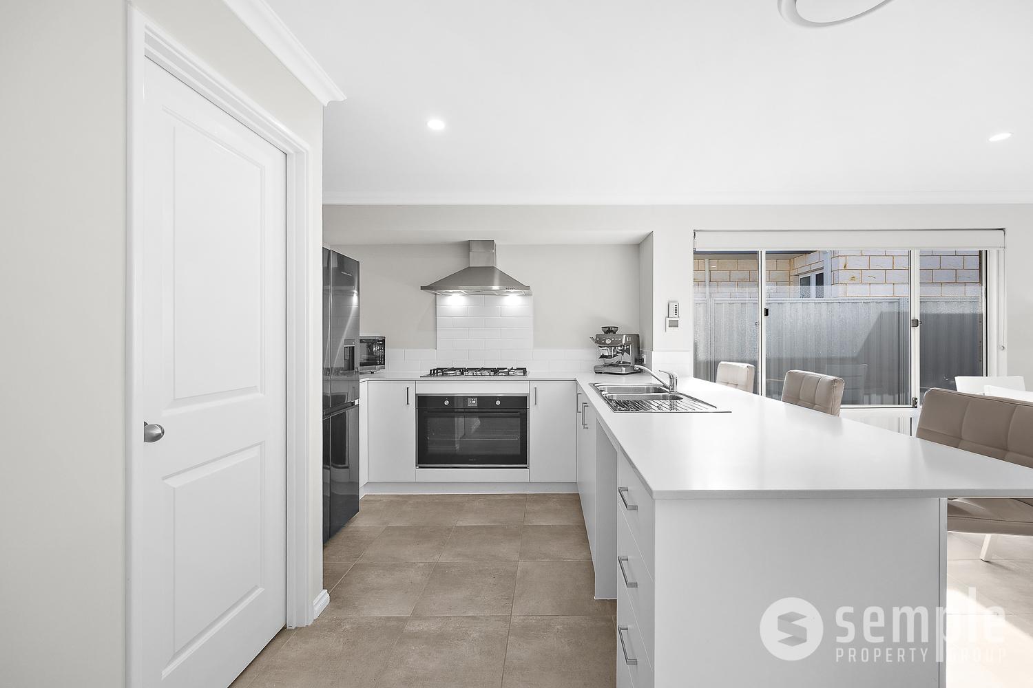 15 Kadara Street, Rockingham WA 6168