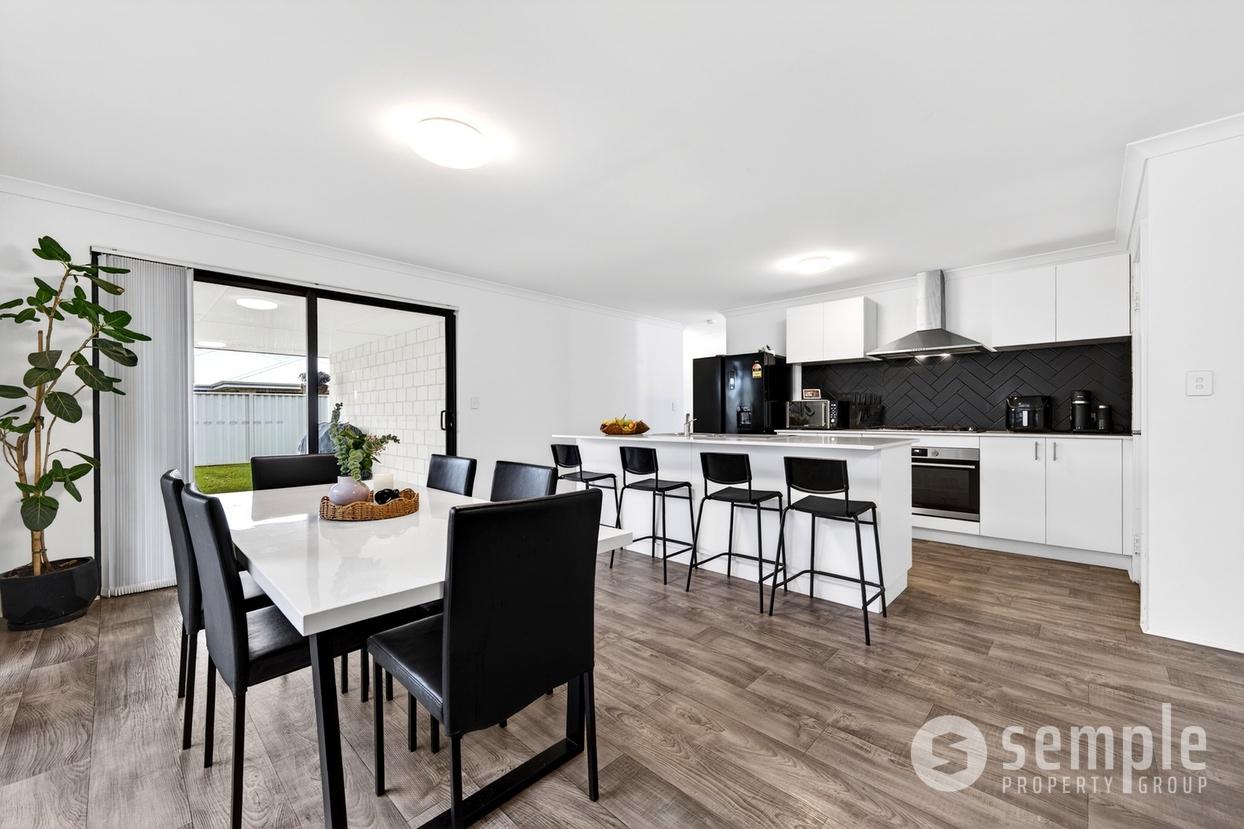 33 Palmerston Loop, Hilbert WA 6112