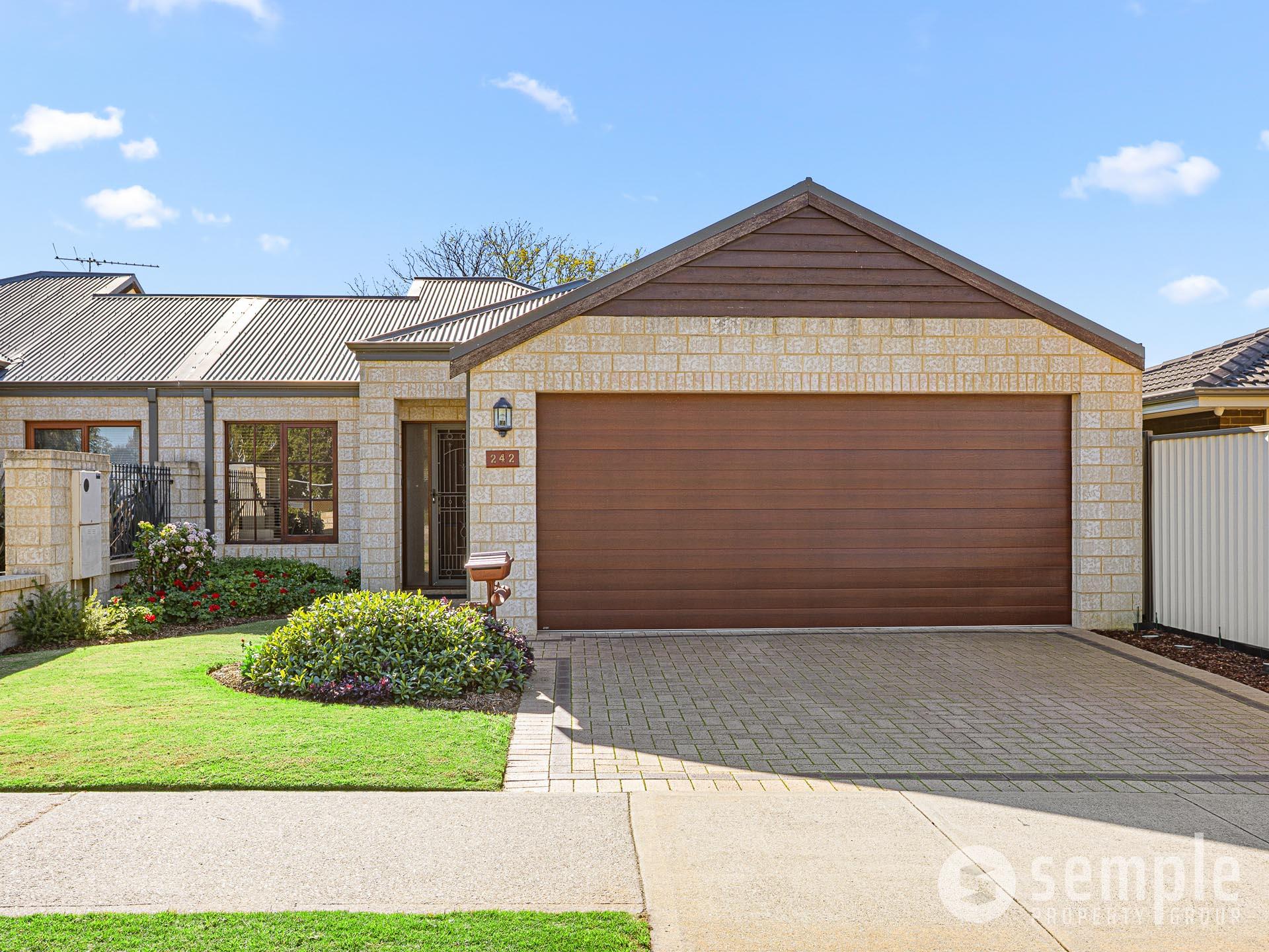 242 Corinthian Road East, Riverton WA 6148