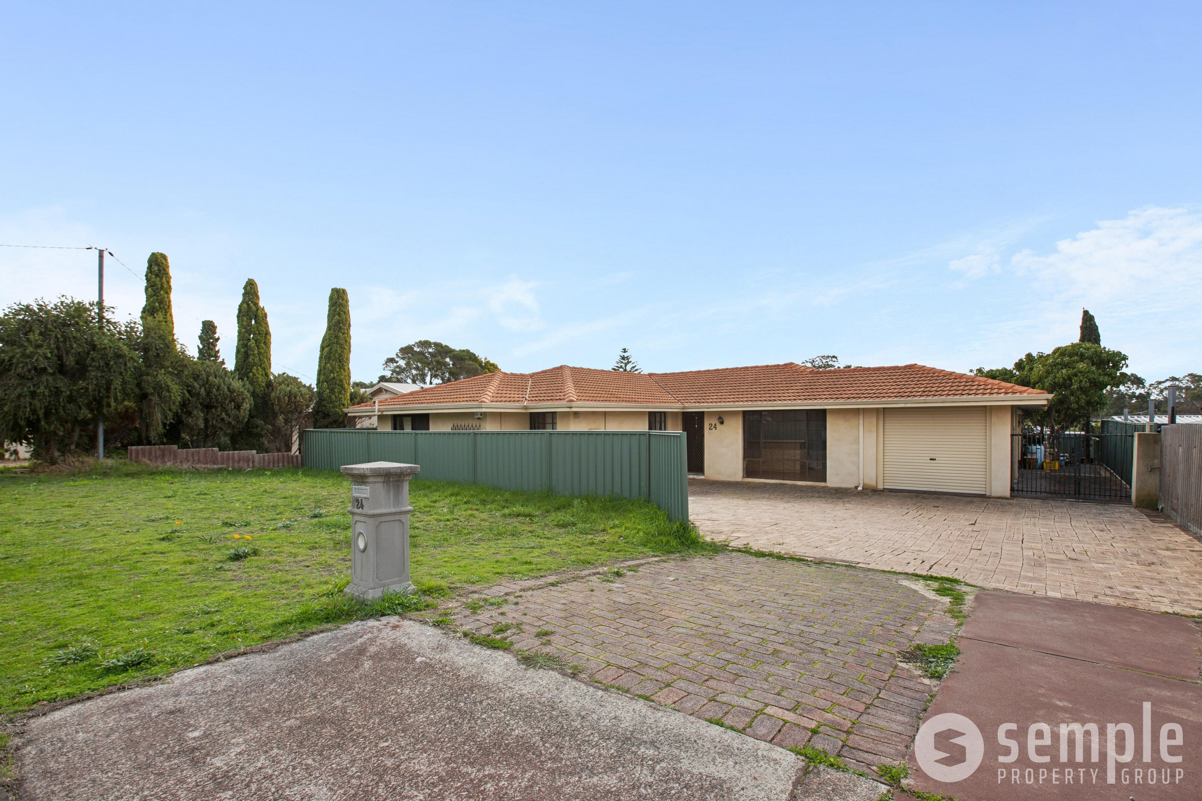 24 Pelican Ramble, Yangebup WA 6164