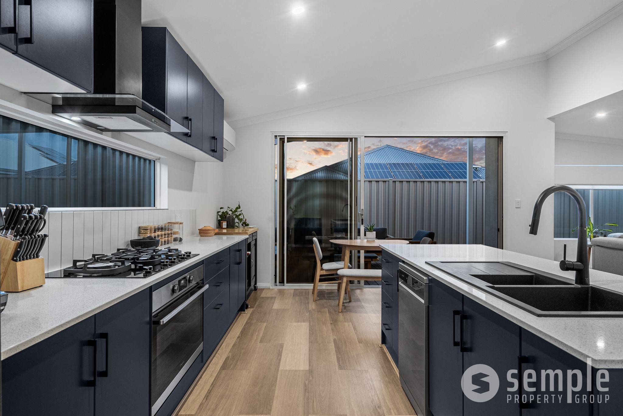 13 Teatro Street, Beeliar WA 6164