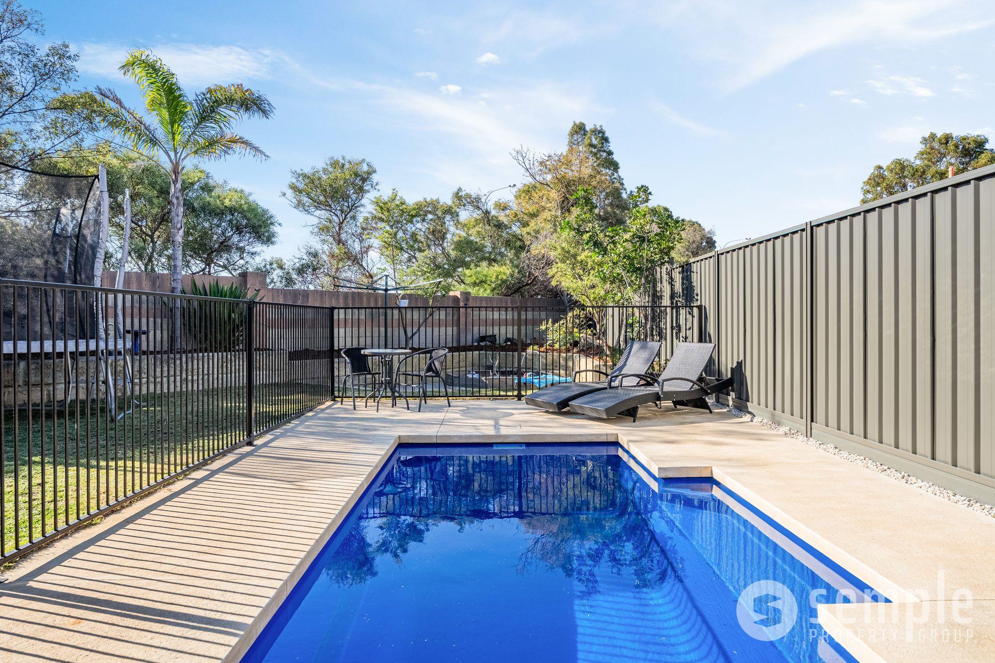 19 Michigan Heights, Success WA 6164
