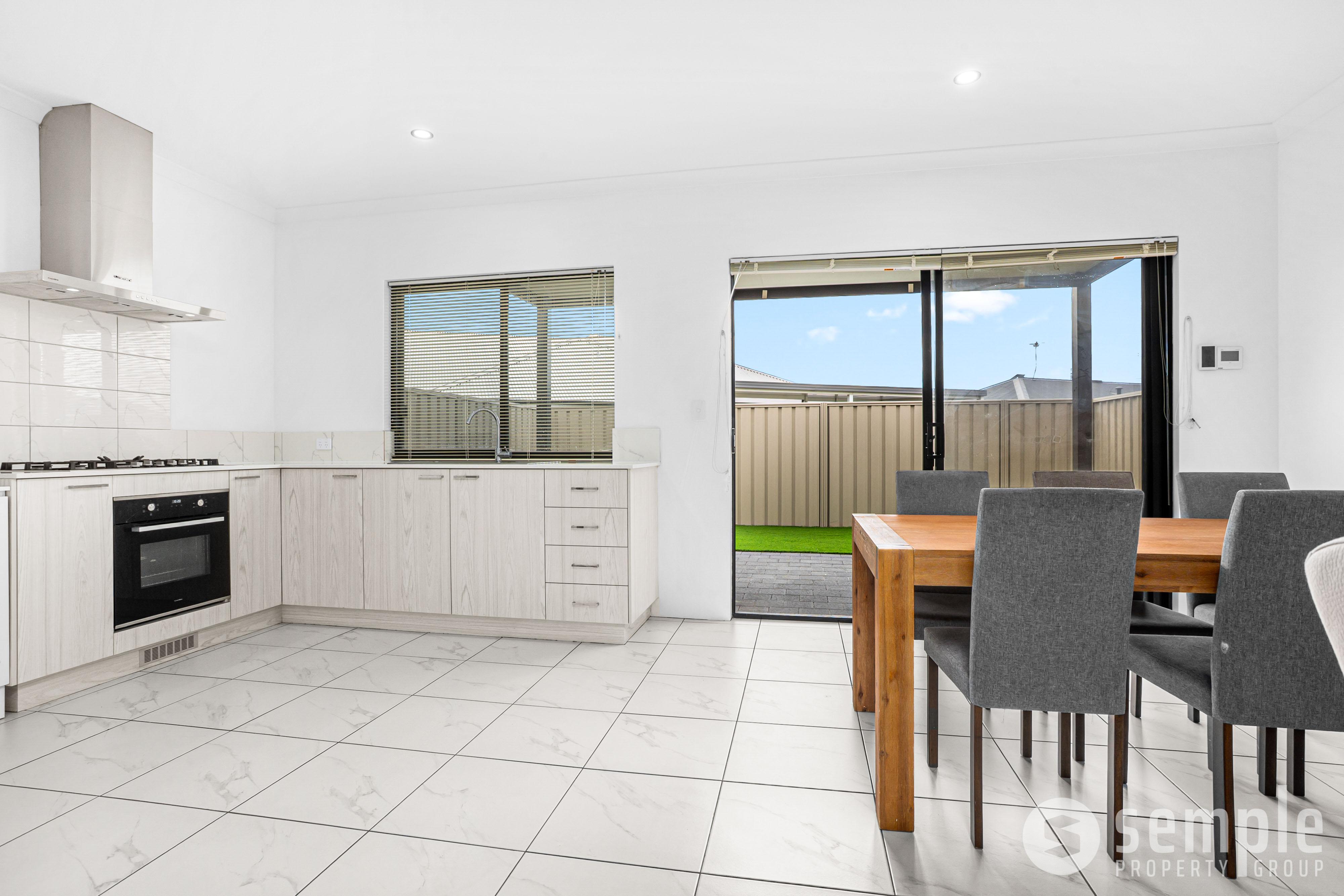 8 Honeymyrtle Avenue, Beeliar WA 6164