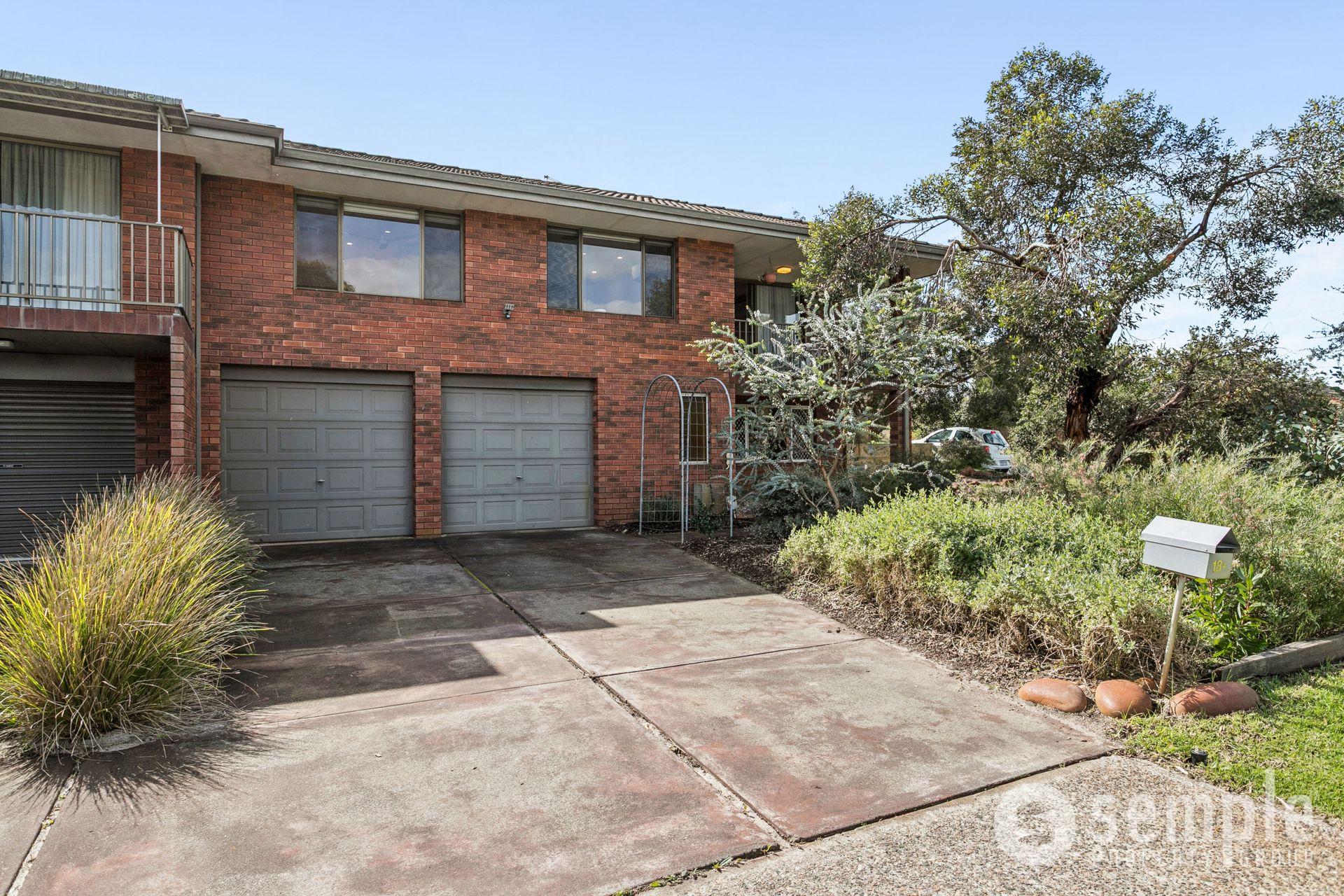 18A Cardinal Crescent, Leeming WA 6149