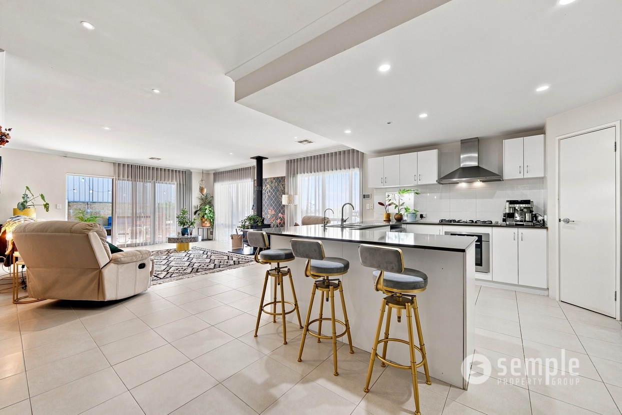 6 Gordona Parade, Beeliar WA 6164