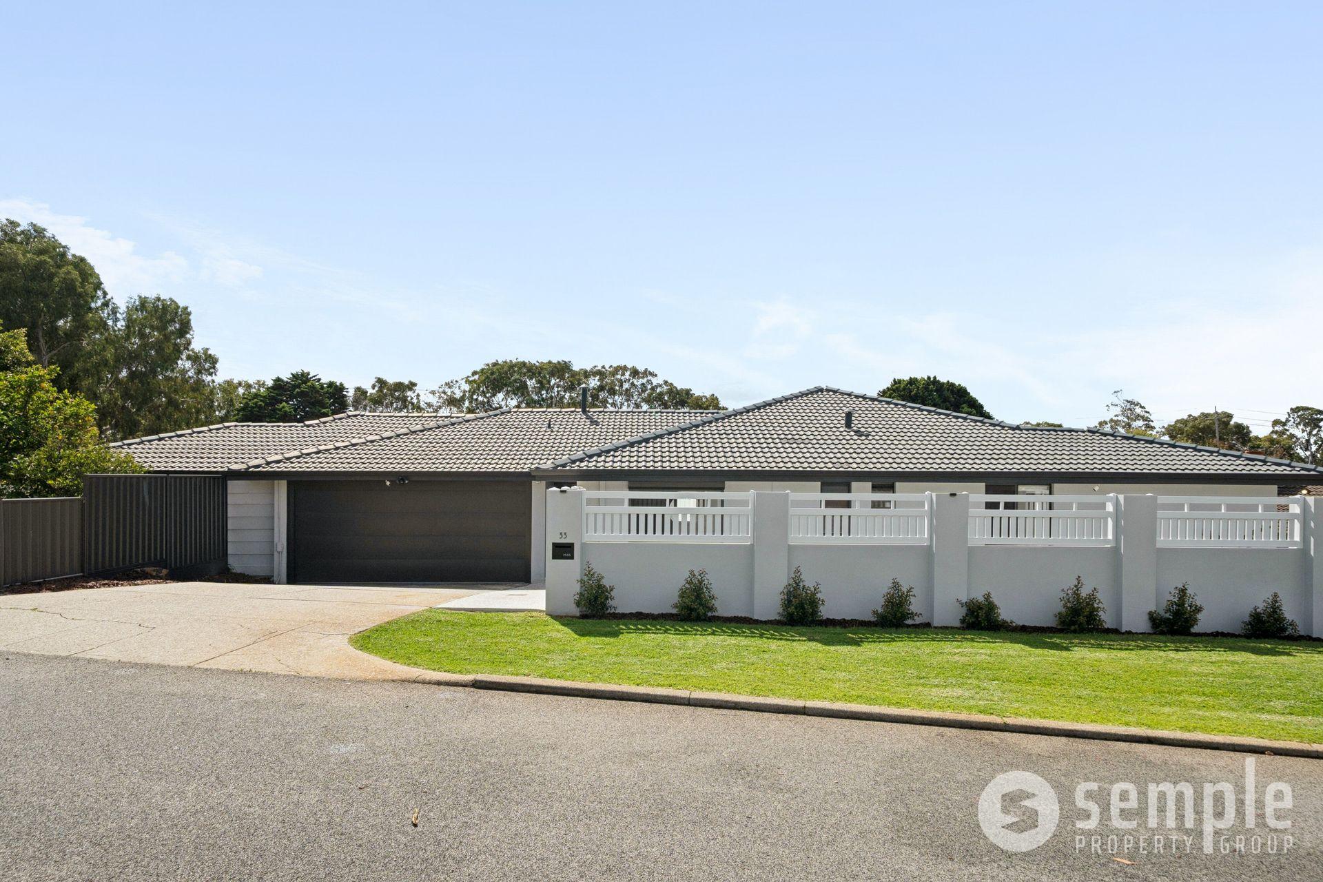 33 Winchester Way, Leeming WA 6149