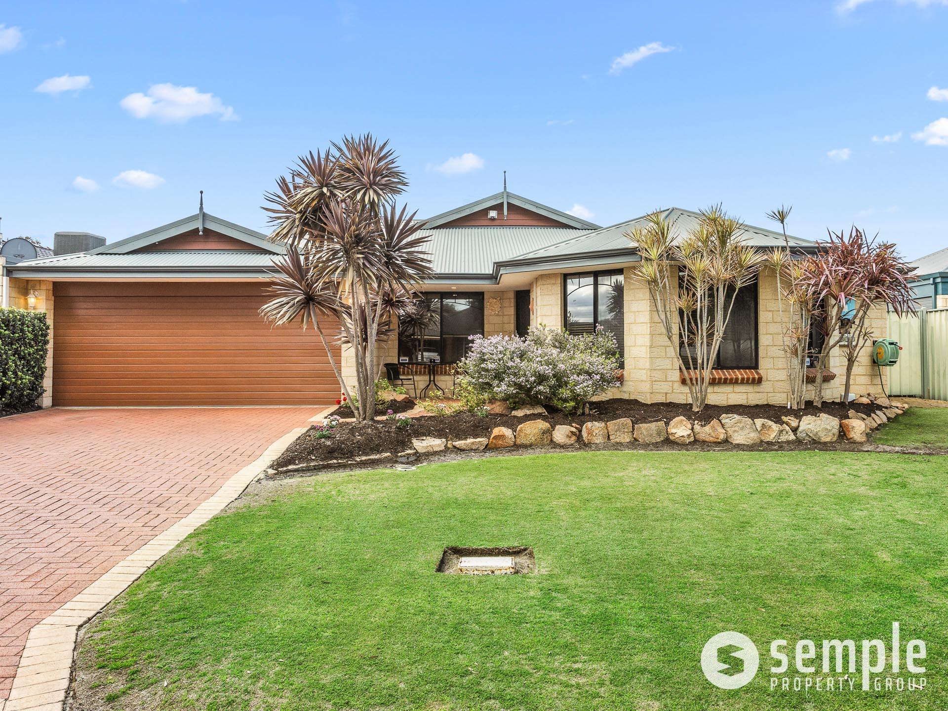 21 Dunnage Court, Atwell WA 6164