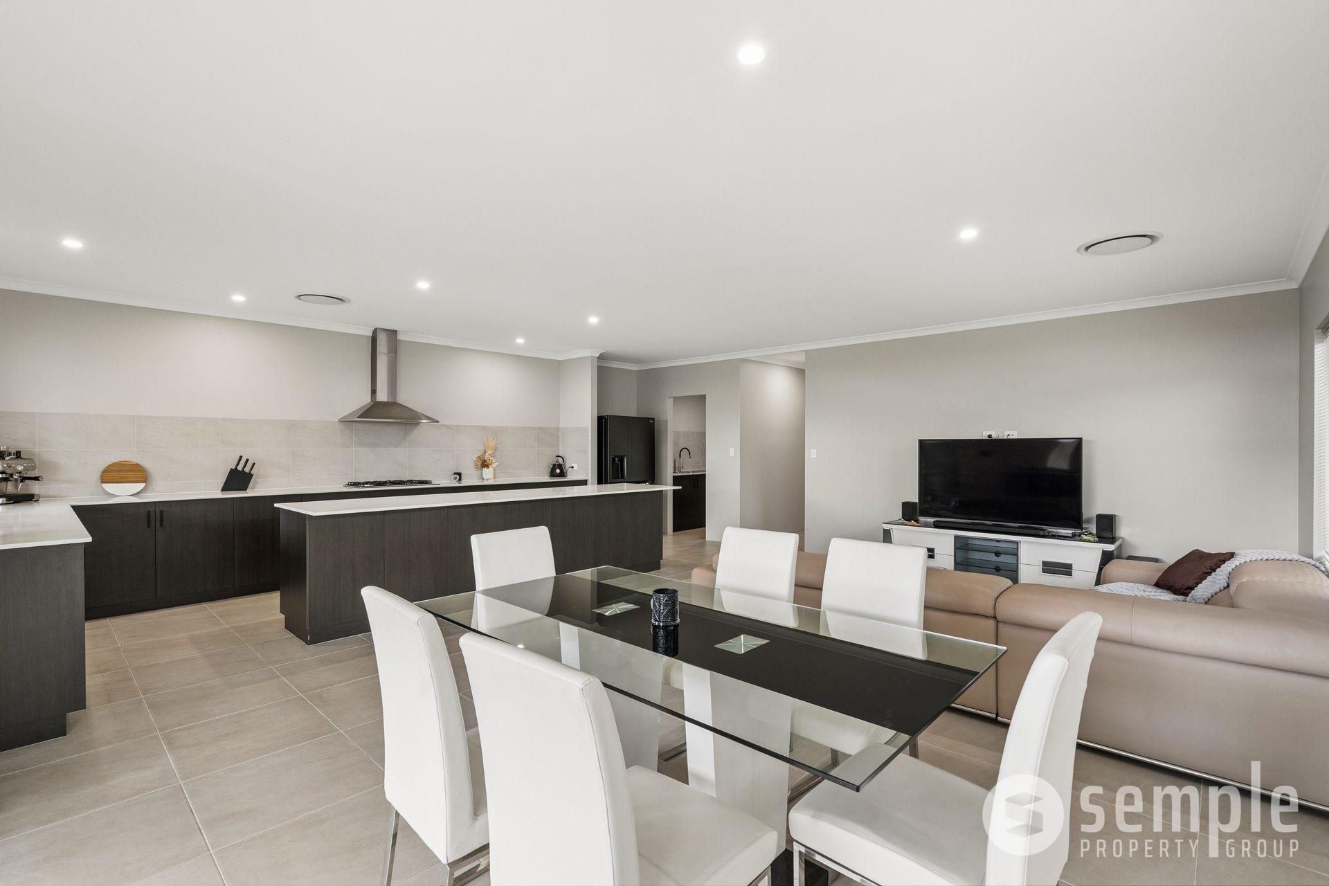 170 Kokoda Boulevard, Byford WA 6122