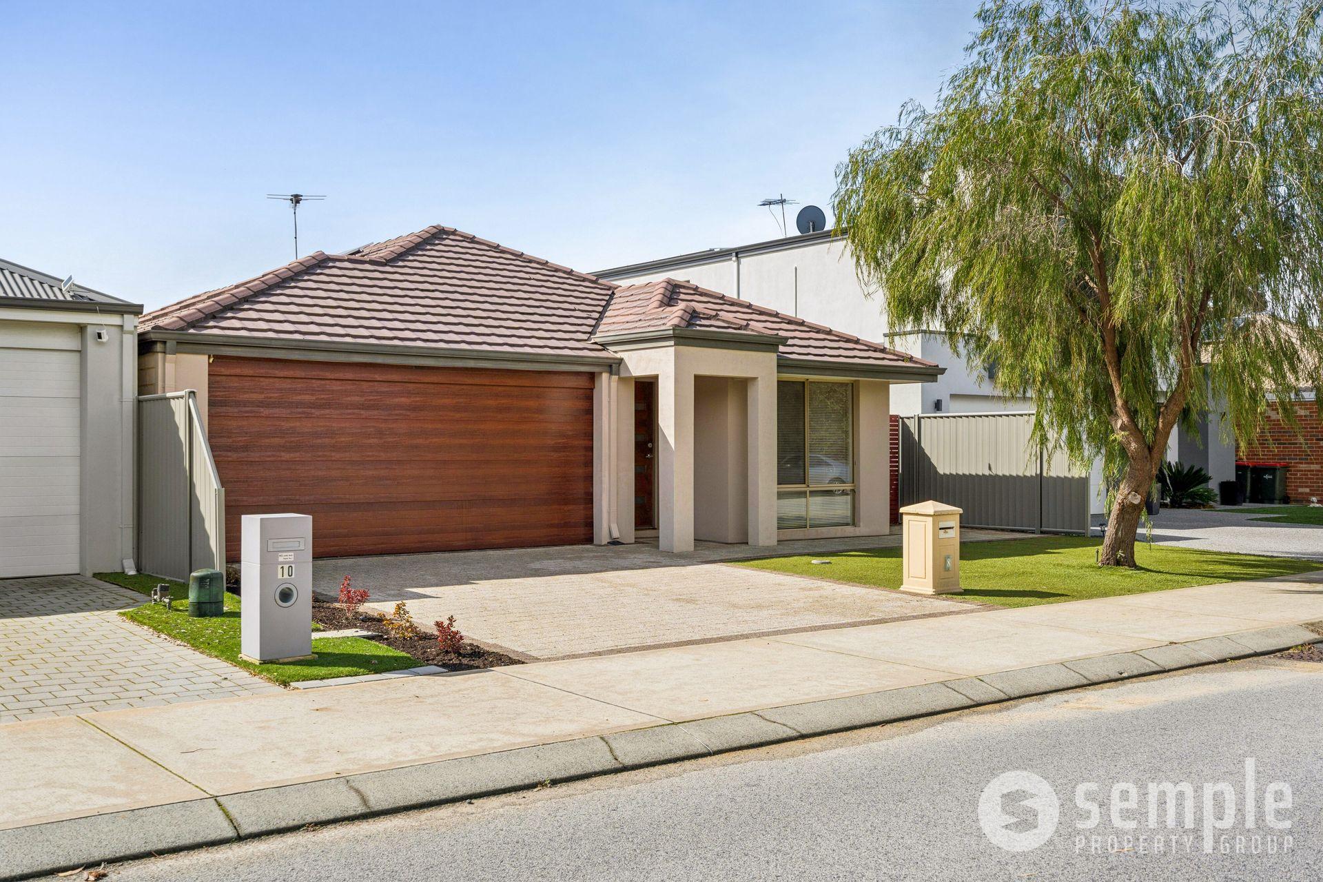 8 Litchfield Circle, Wandi WA 6167