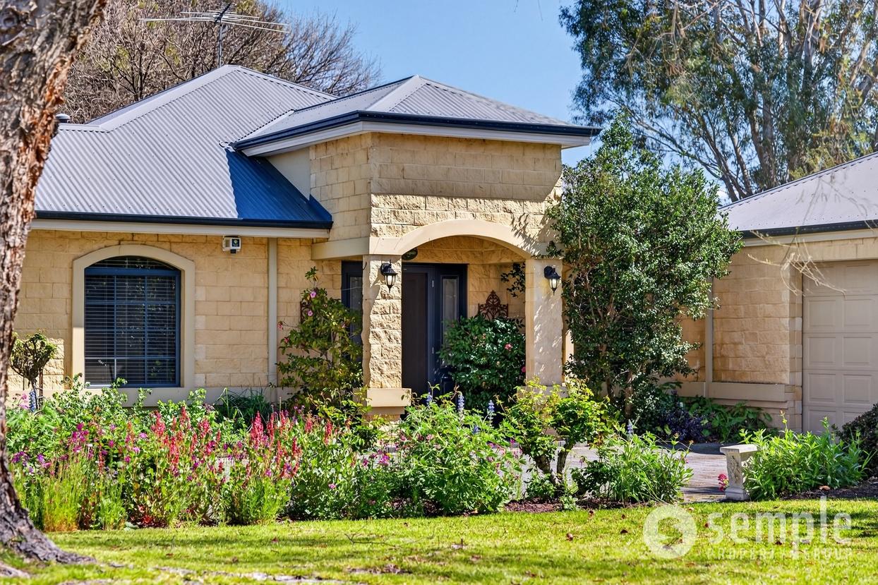 3 Ashmore Avenue, Canning Vale WA 6155