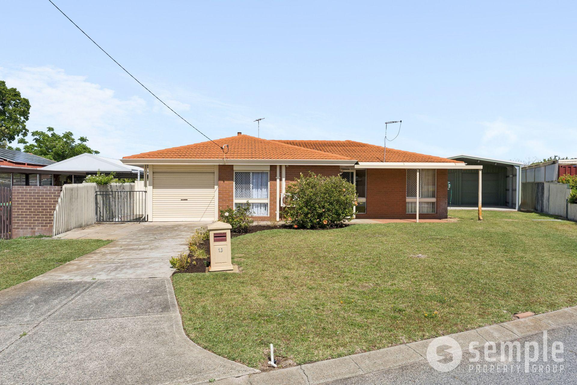 13 Neale Place, Cooloongup WA 6168