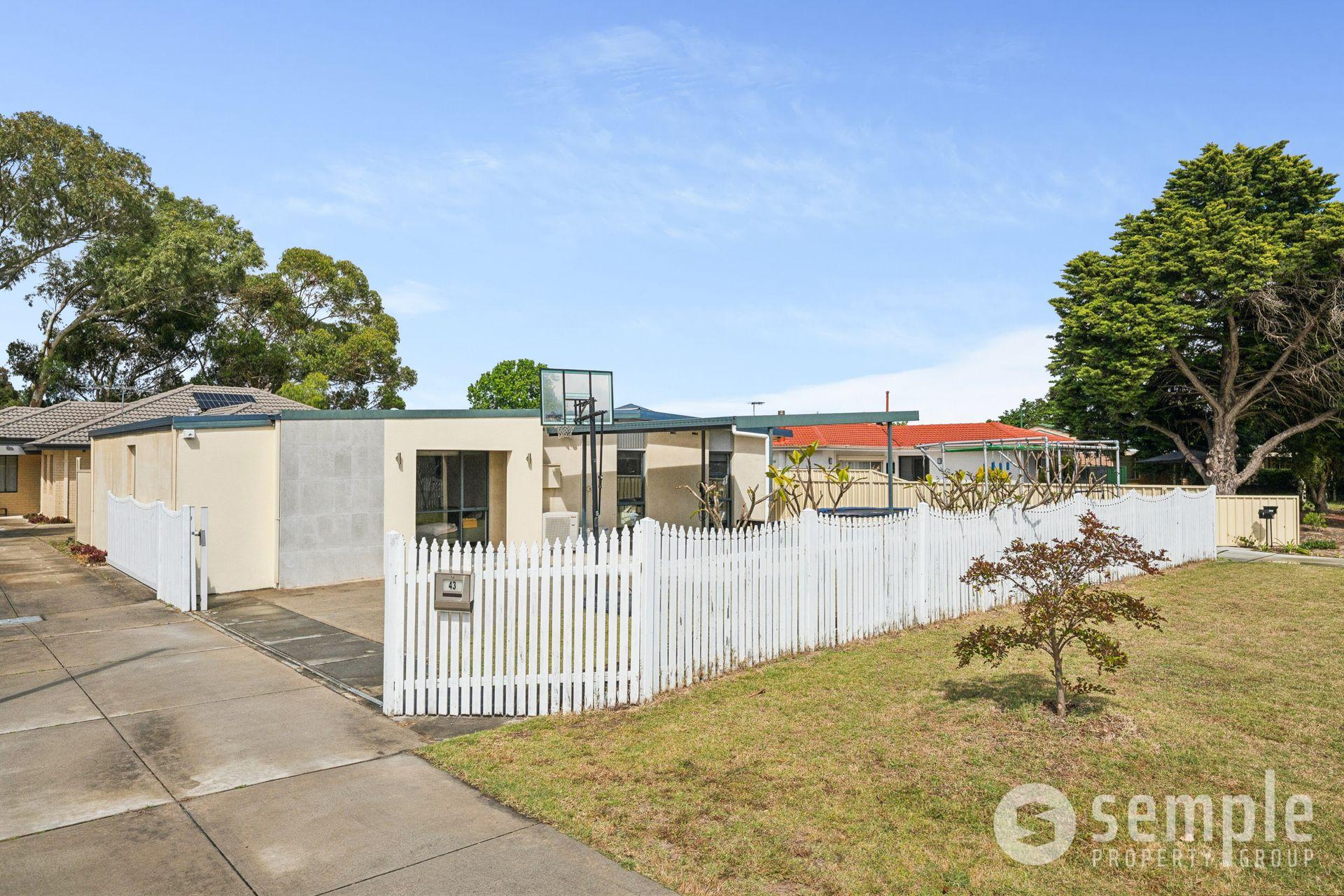 43 Fleetwood Road, Lynwood WA 6147