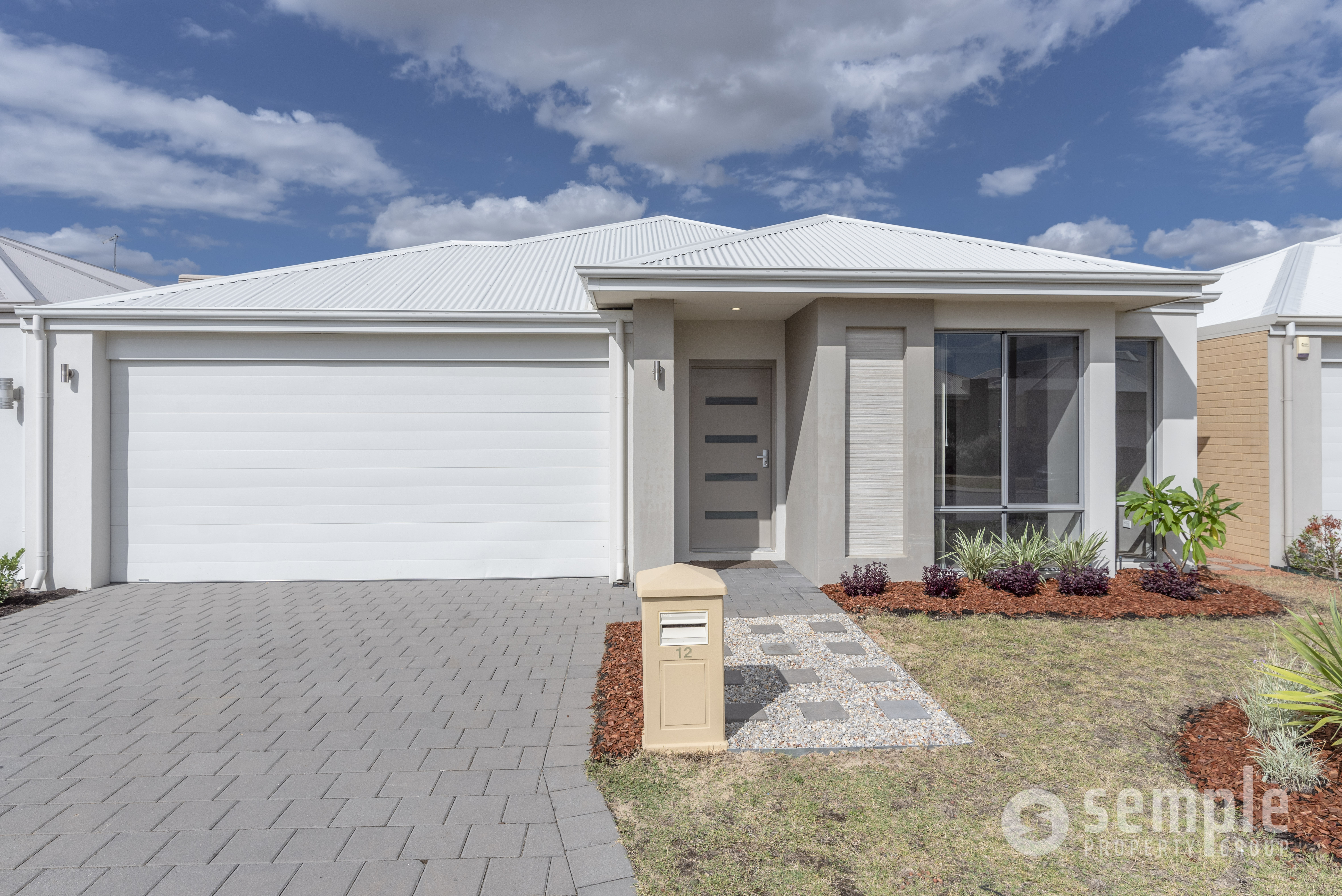 12 Yarrow Street, Treeby WA 6164